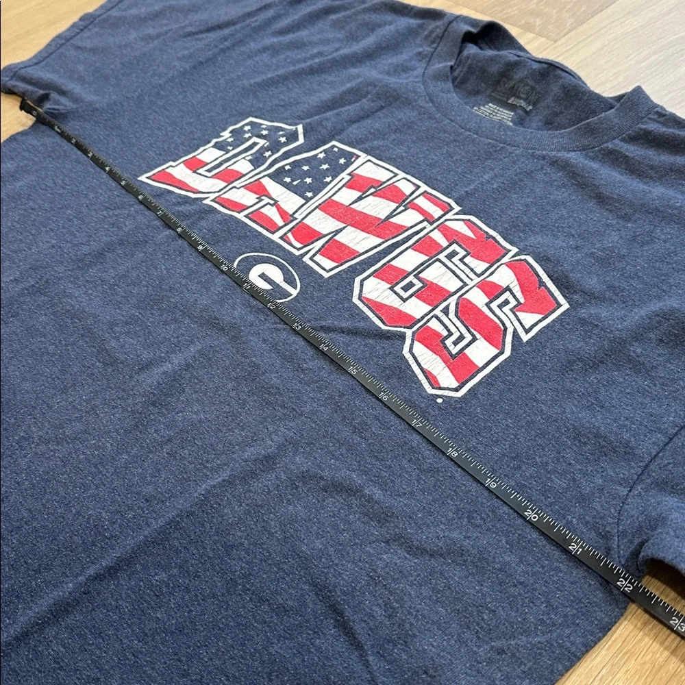 University of Georgia Dawgs American Flag Tshirt Men’s Size Large - Picture 4 of 6